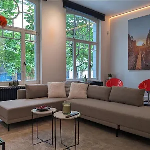 https://luxe-en-authenticiteit.hotelsantwerp.net